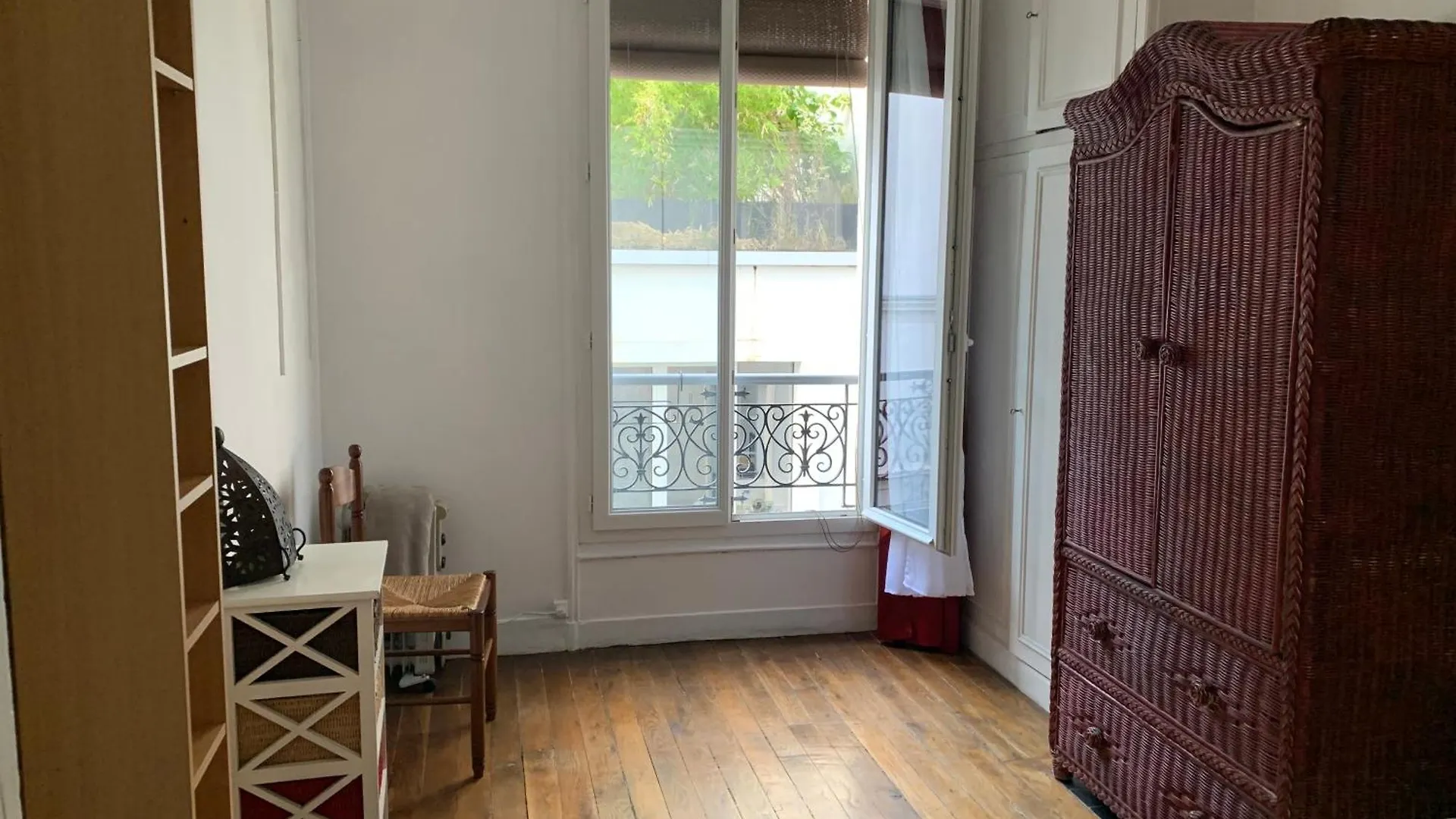 Paris- Charonne Apartment 0*, Paris